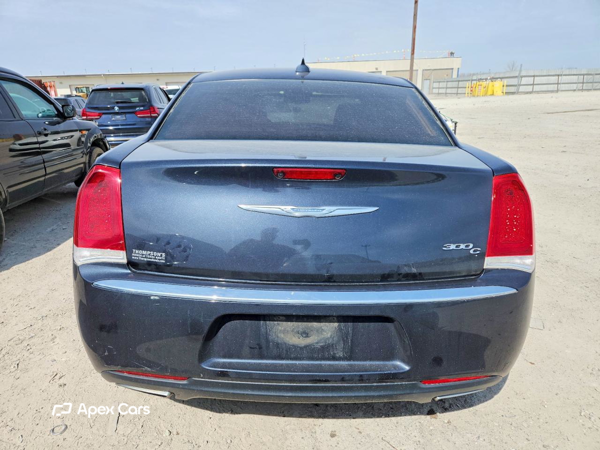 Chrysler 300 2017