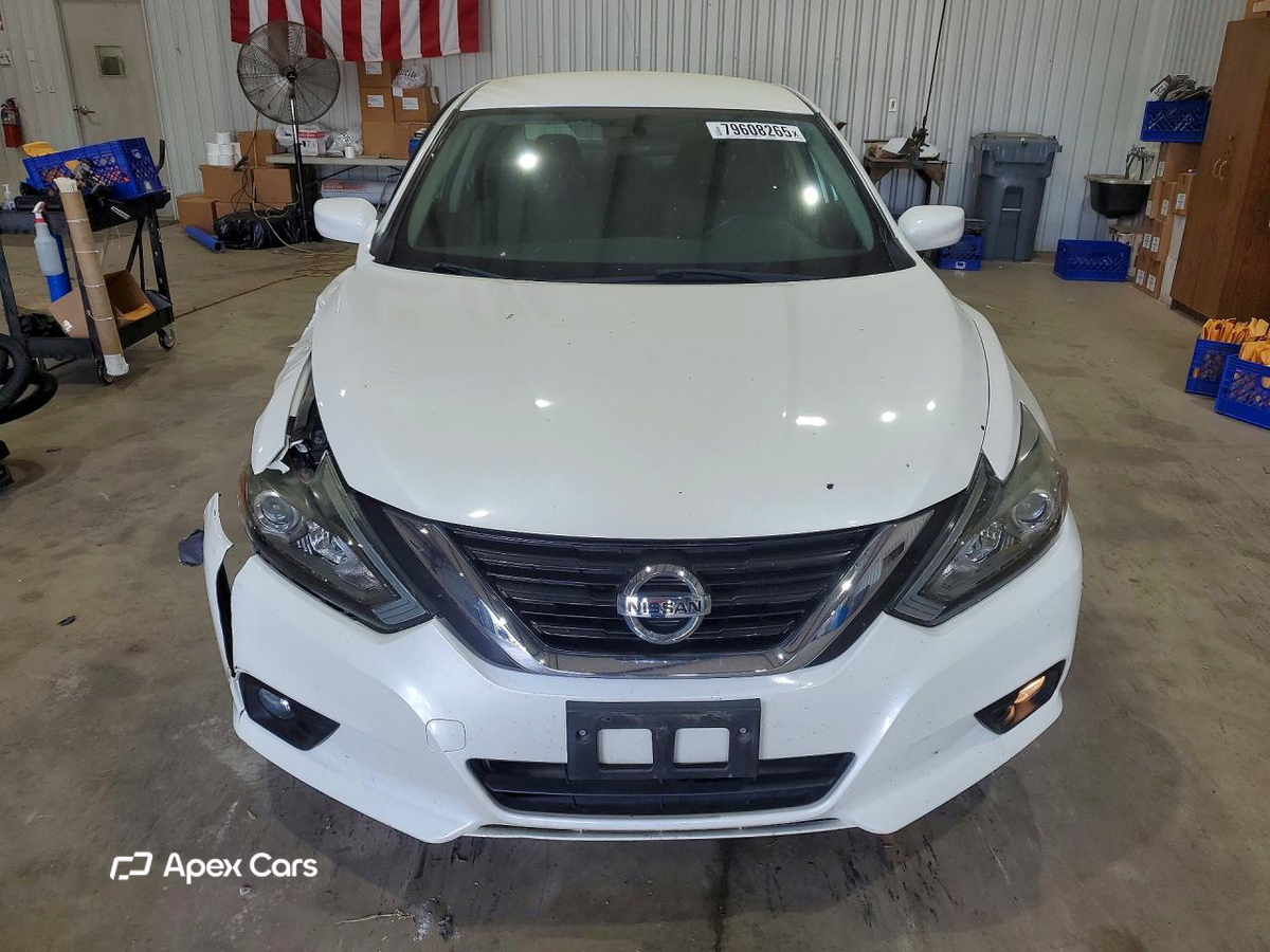 Nissan Altima 2018