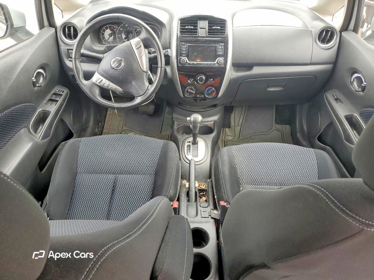 Nissan Versa 2016