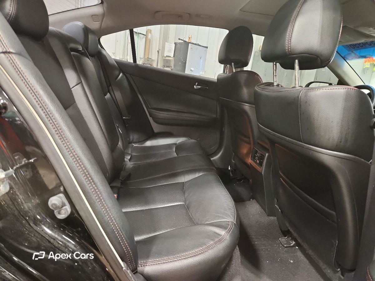 Nissan Maxima 2014