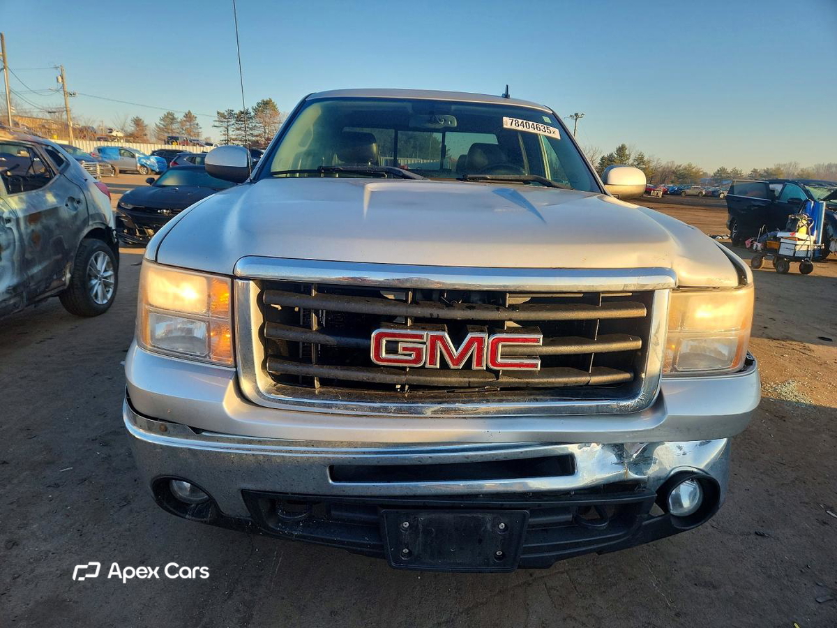 GMC Sierra 2011