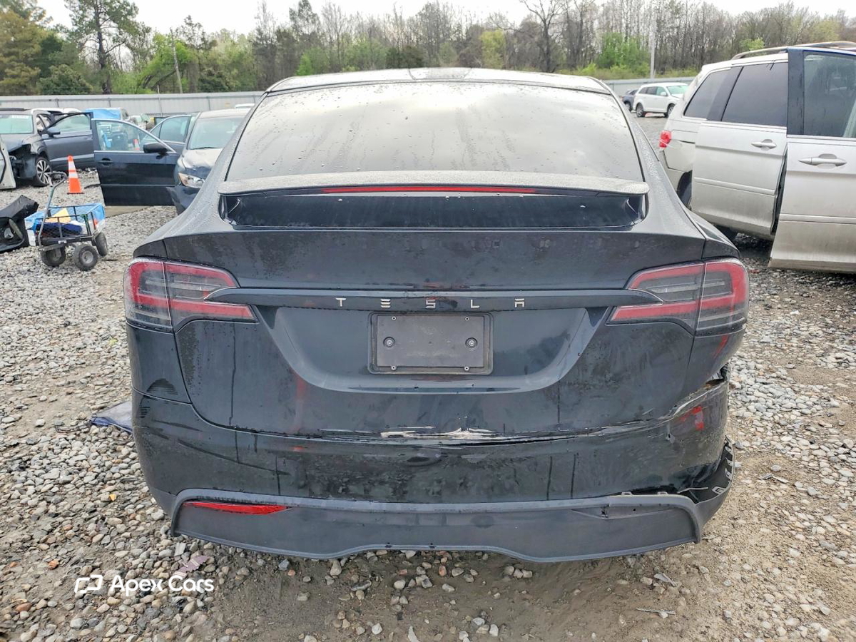 Tesla Model X 2024