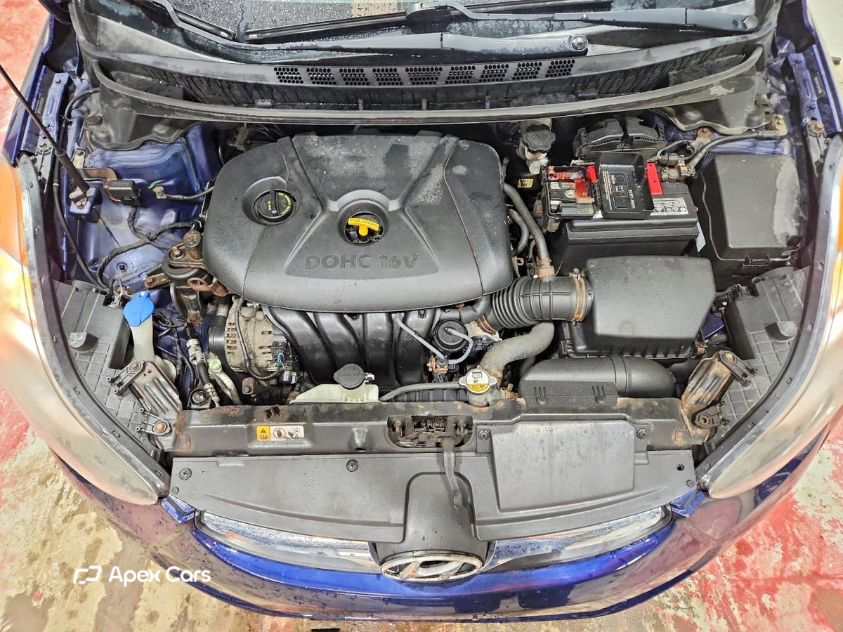 Hyundai Elantra 2013