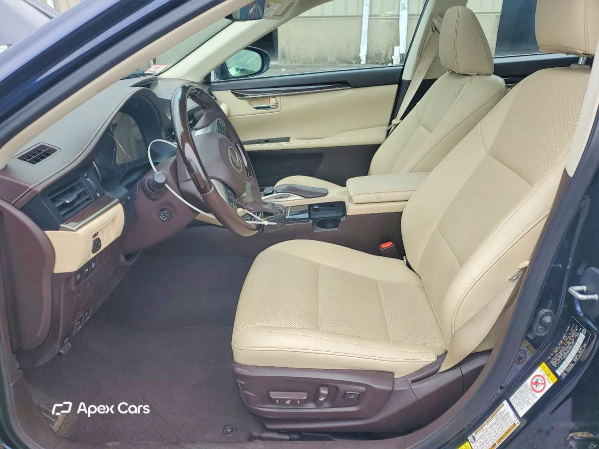 Lexus ES 2018