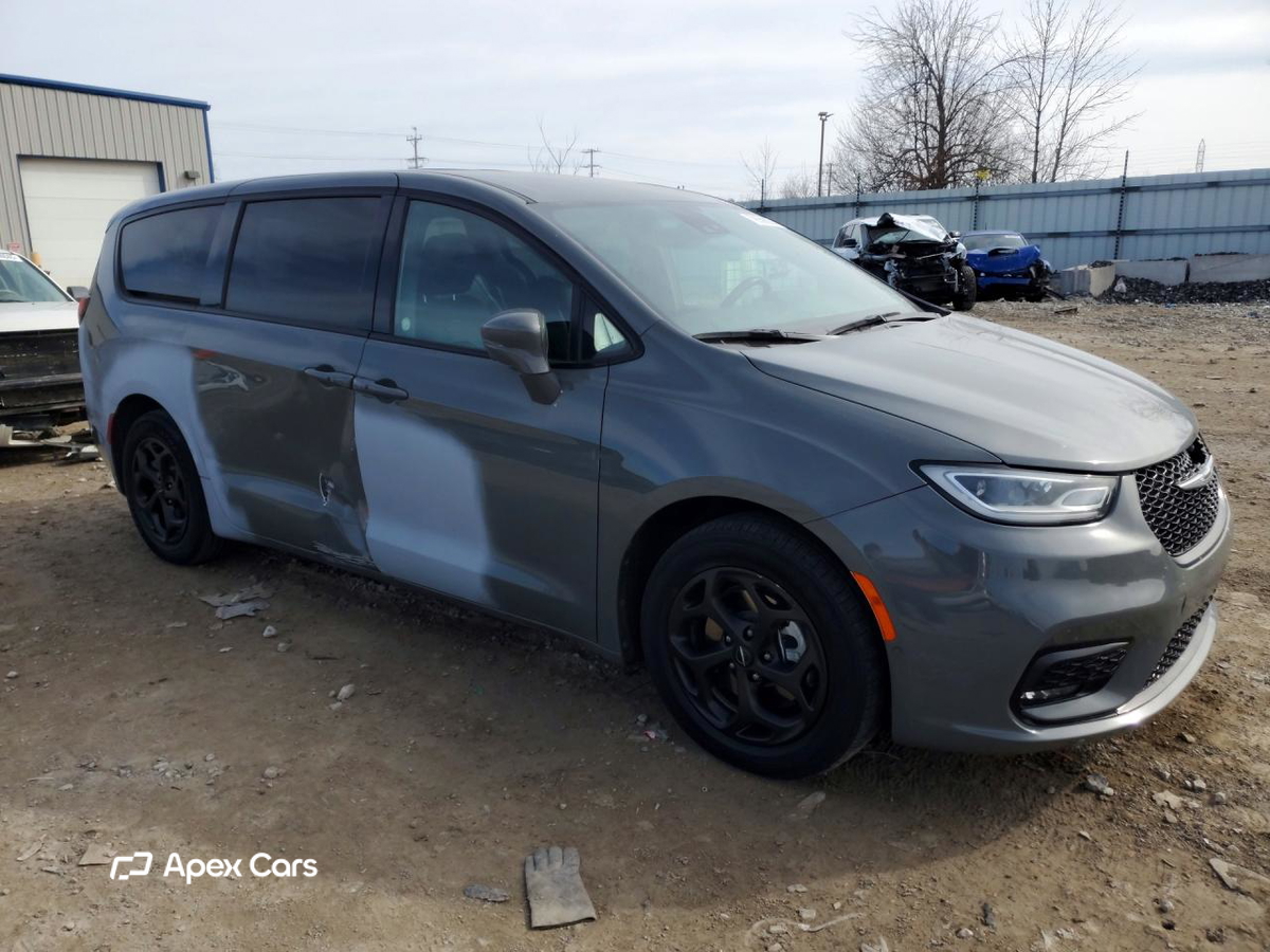 Chrysler Pacifica 2022
