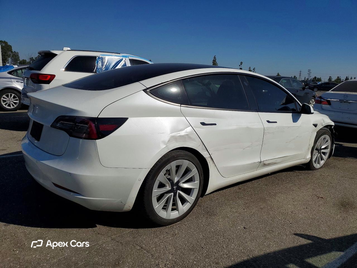 Tesla Model 3 2022