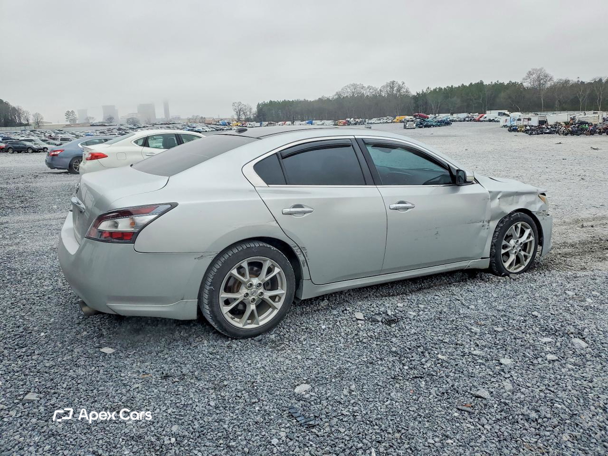 Nissan Maxima 2013