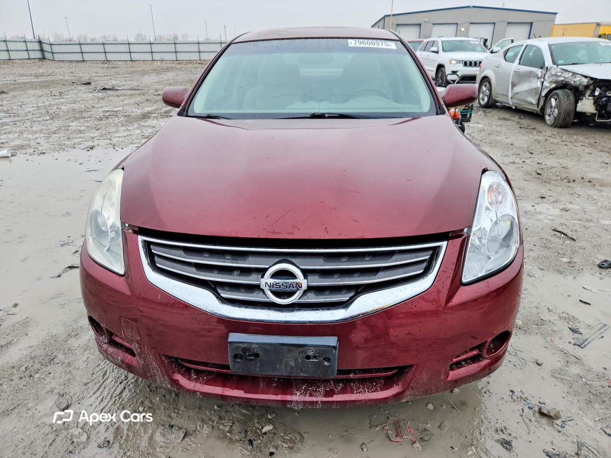 Nissan Altima 2011