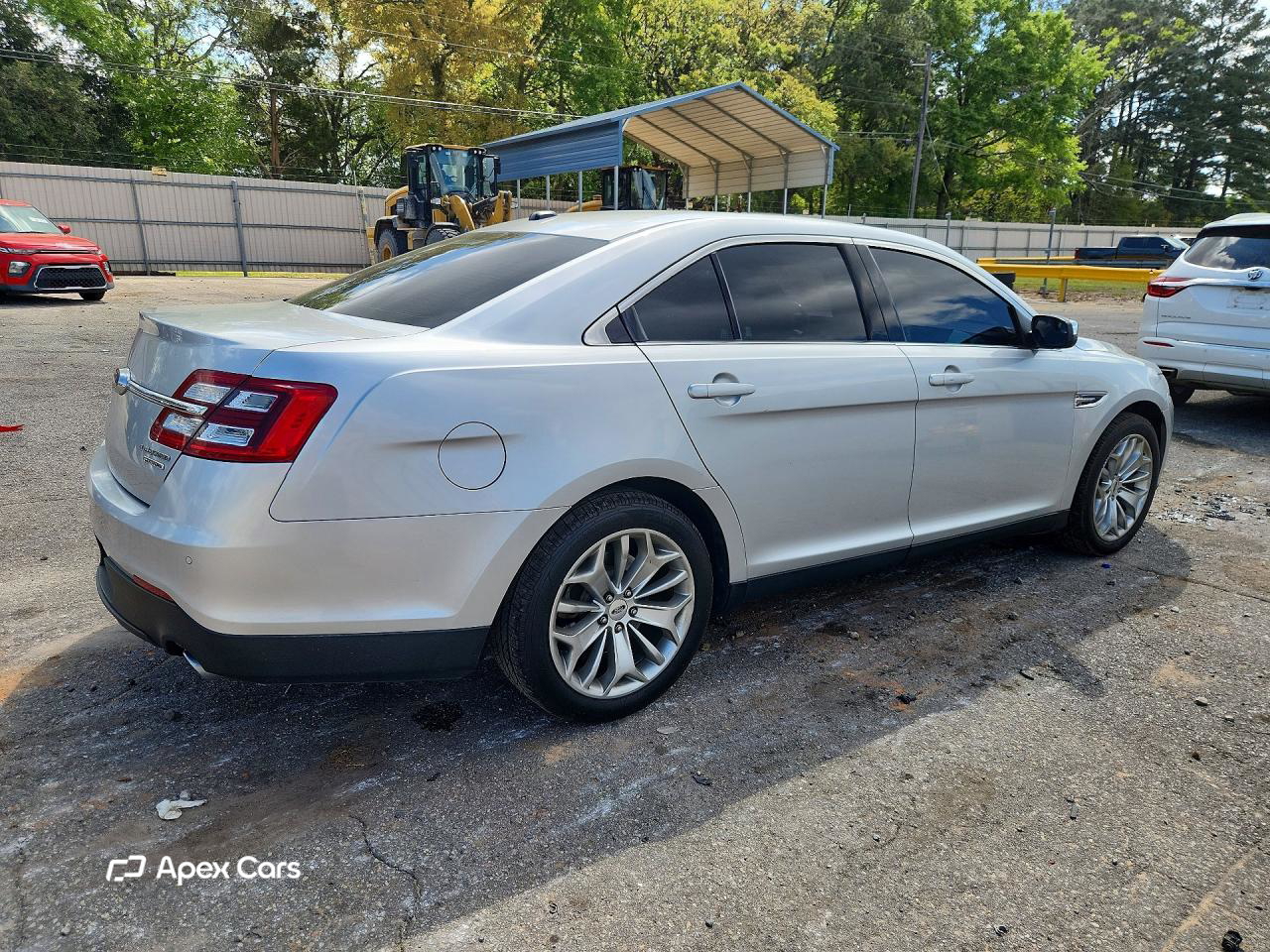Ford Taurus 2016