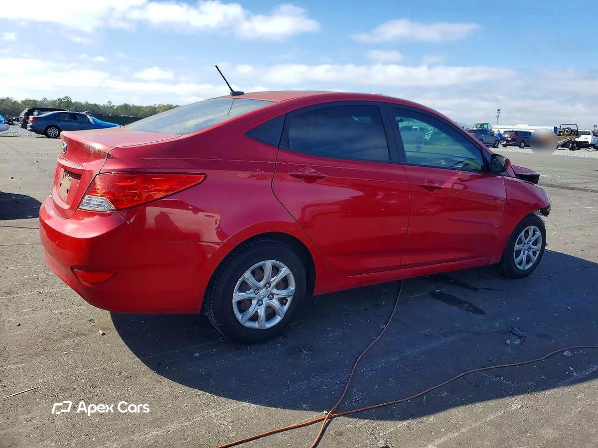 Hyundai Accent 2013