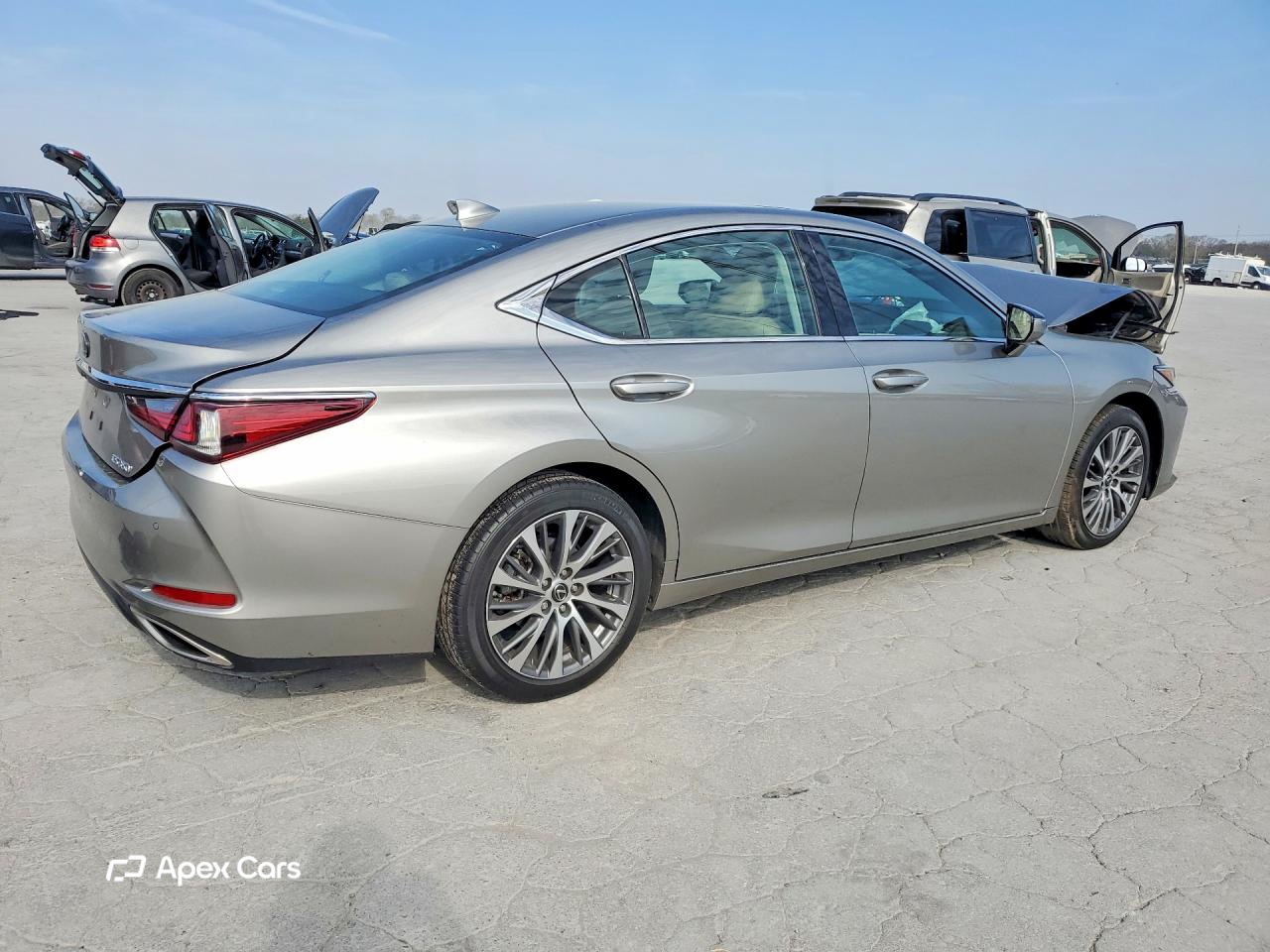 Lexus ES 2019