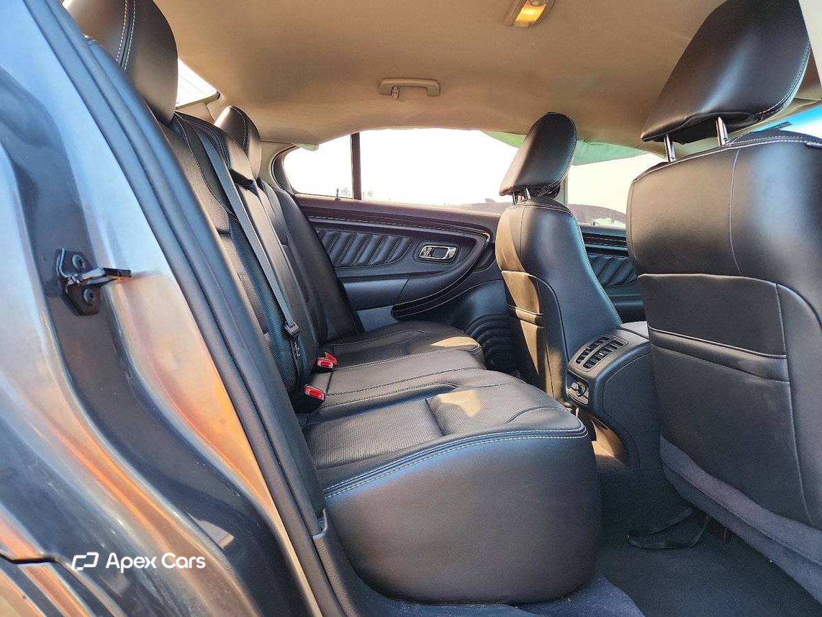 Ford Taurus 2011