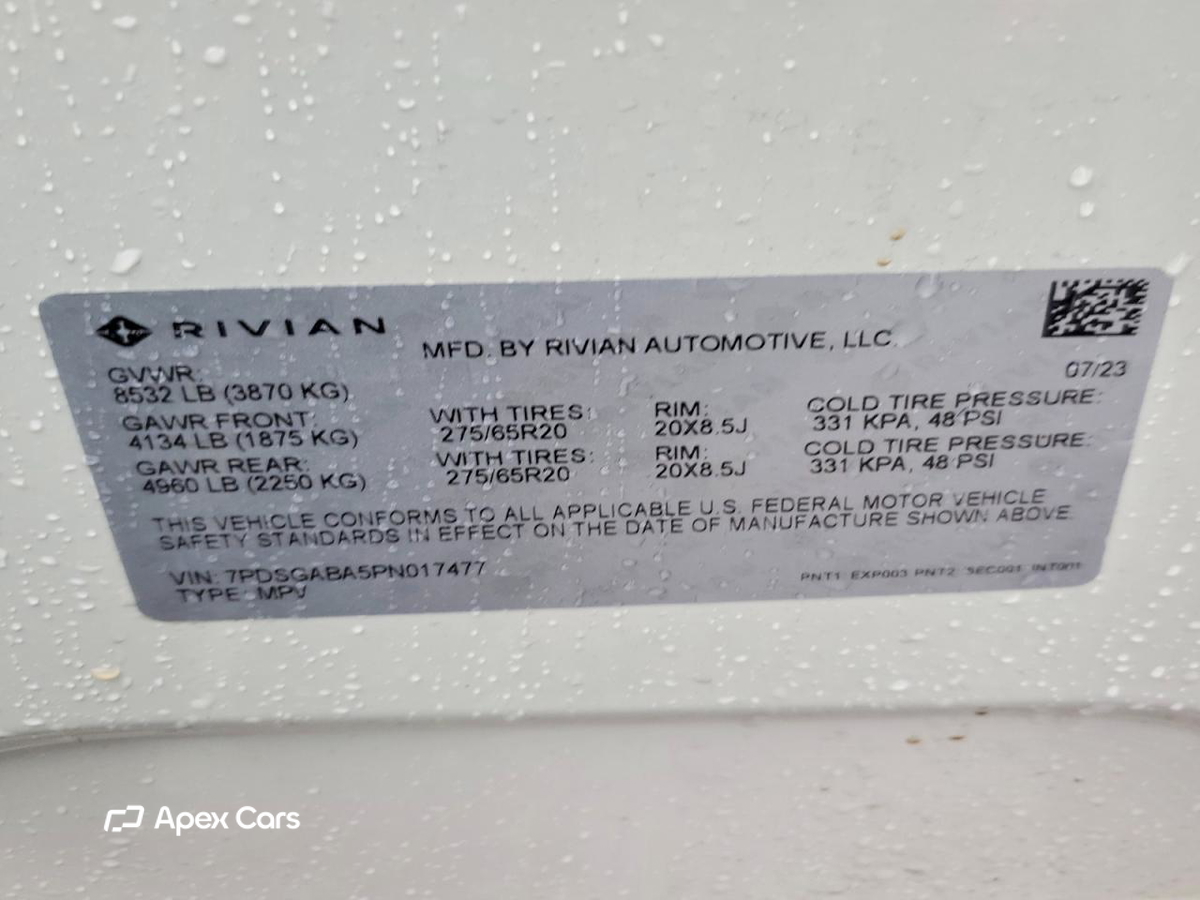 Rivian R1S 2023