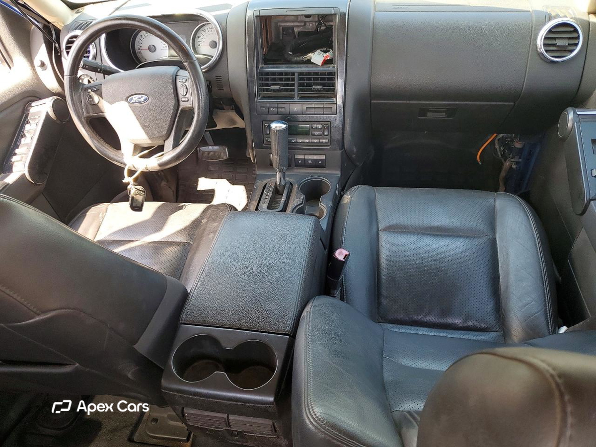 Ford Explorer 2010