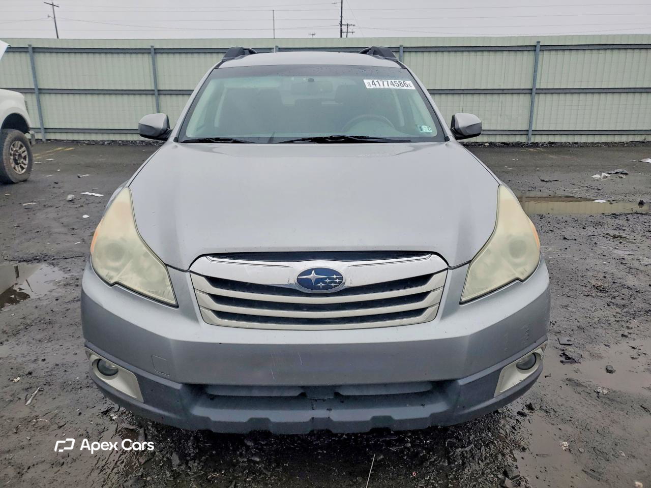 Subaru Outback 2011
