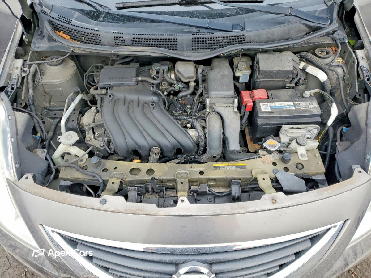Nissan Versa 2012