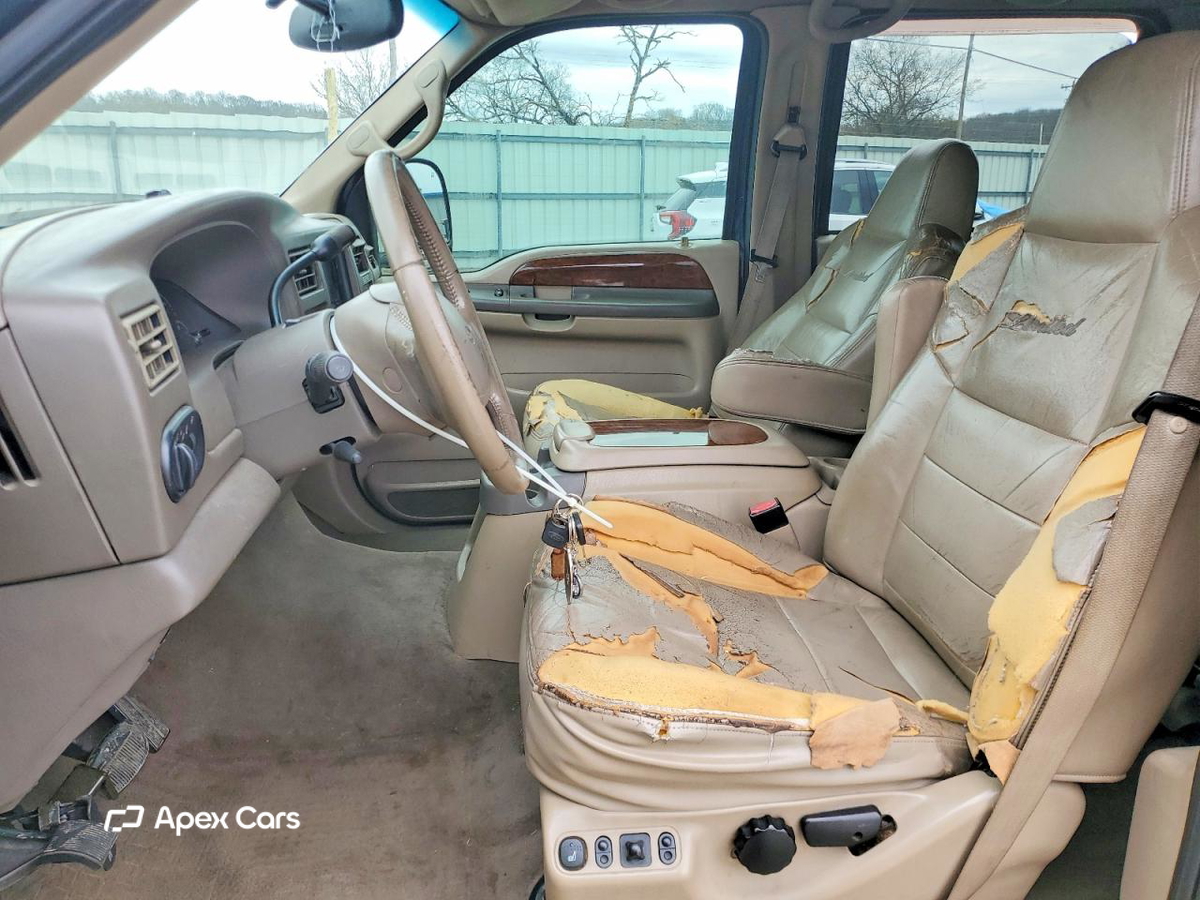 Ford Excursion 2002