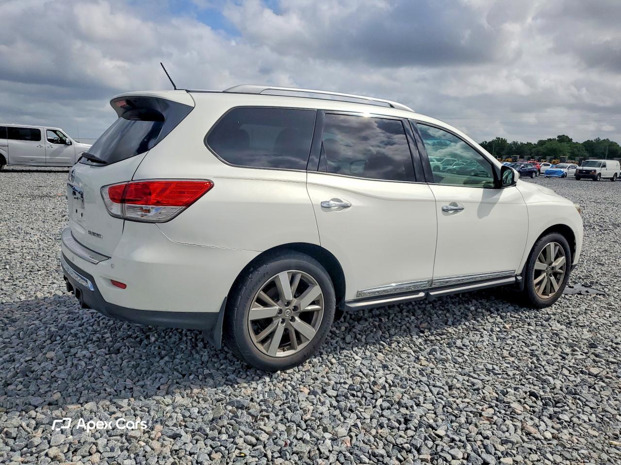 Nissan Pathfinder 2014