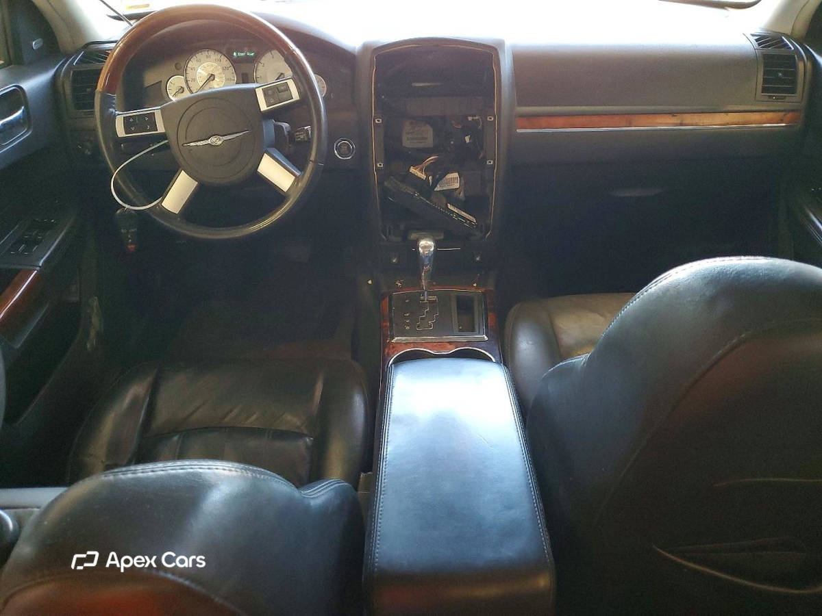 Chrysler 300C 2010