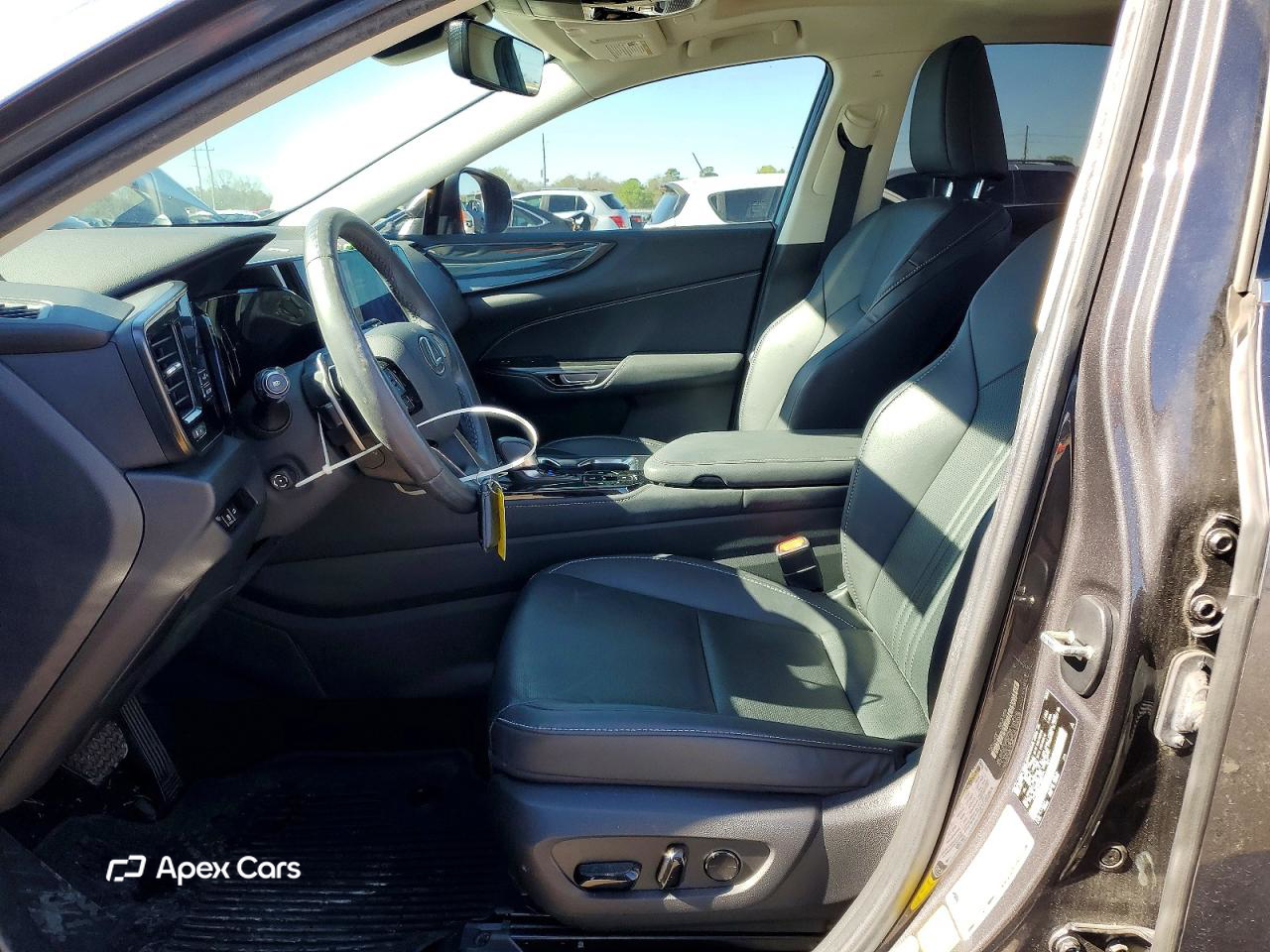 Lexus NX 2023