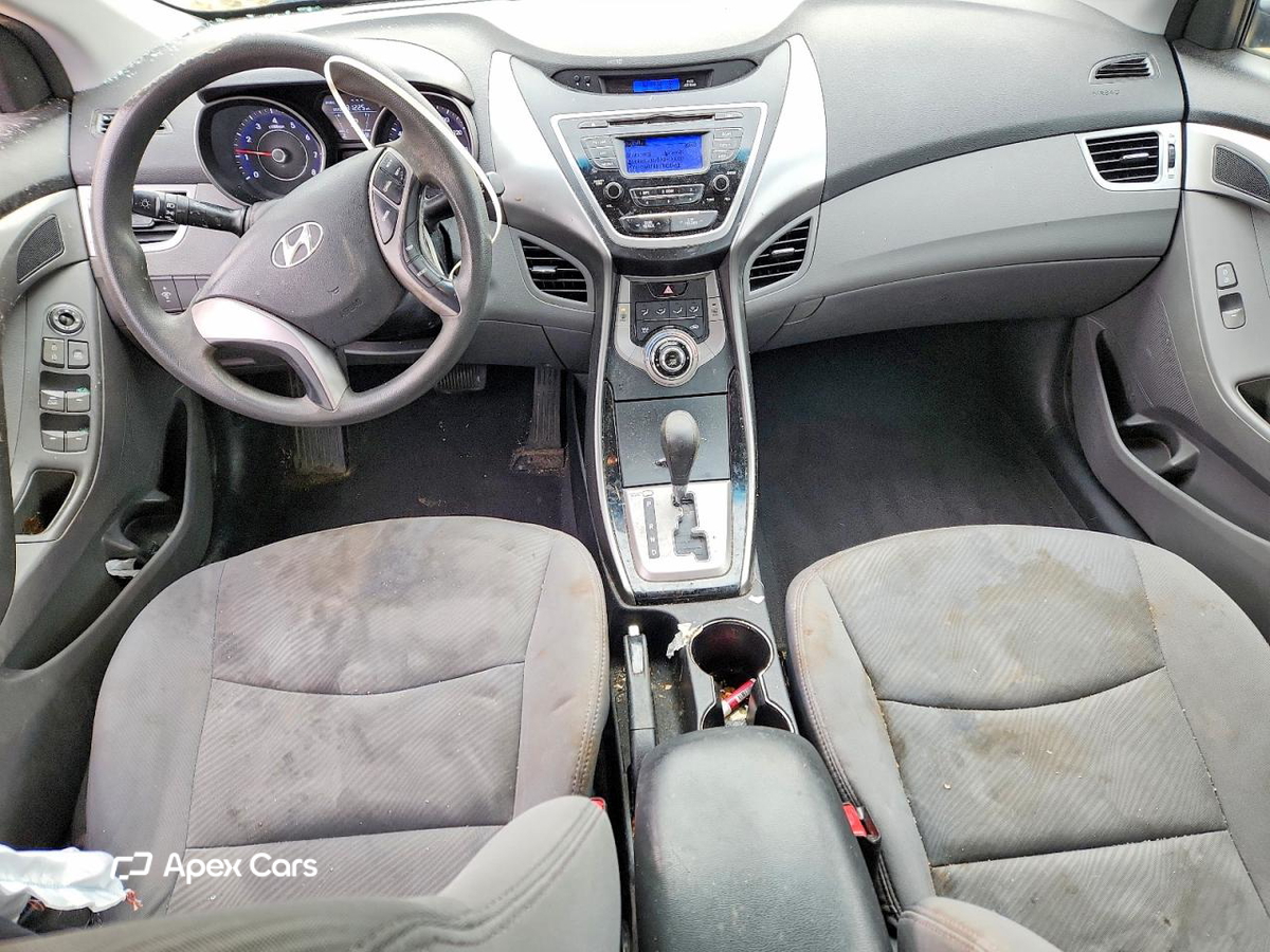 Hyundai Elantra 2013