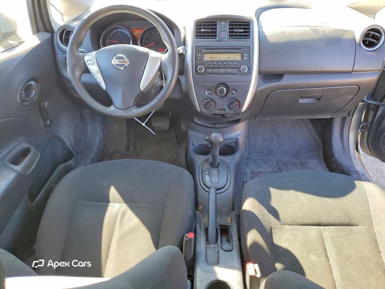 Nissan Versa 2015