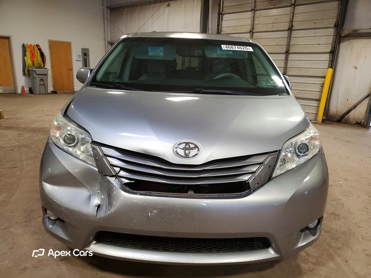 Toyota Sienna 2012