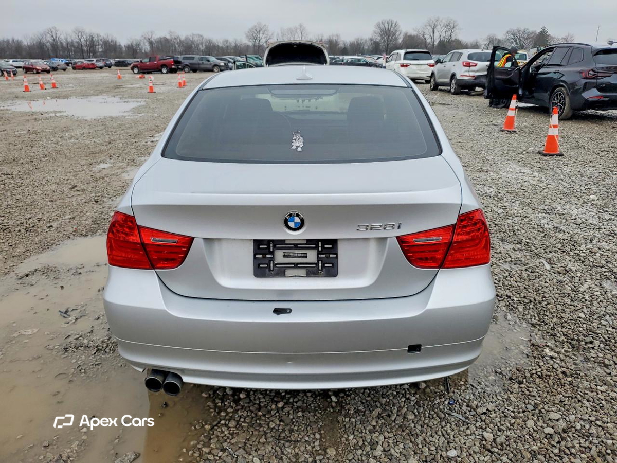 BMW Series 3 2011