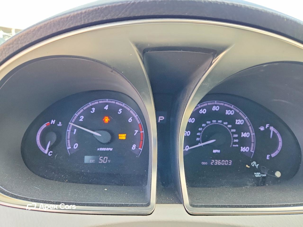 Toyota Avalon 2011