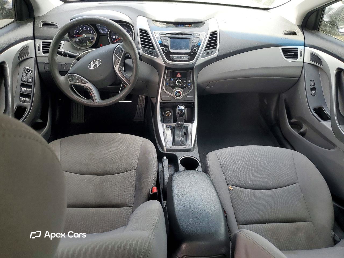 Hyundai Elantra 2015