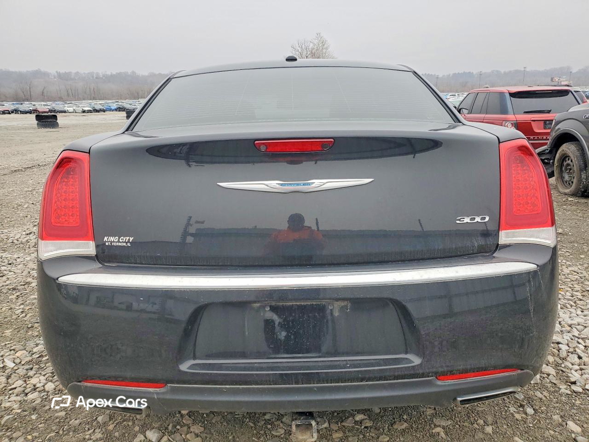 Chrysler 300 2016