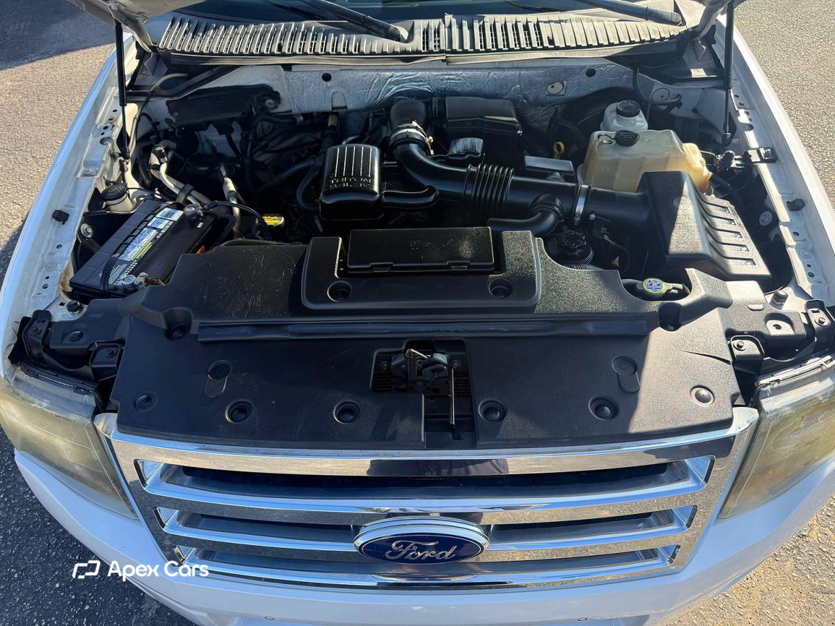 Ford Expedition 2012