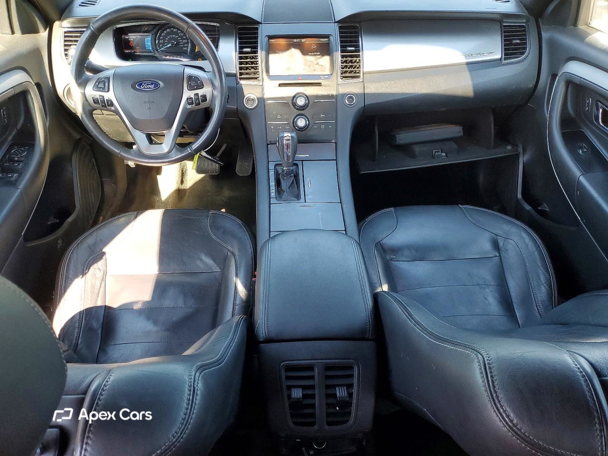 Ford Taurus 2015