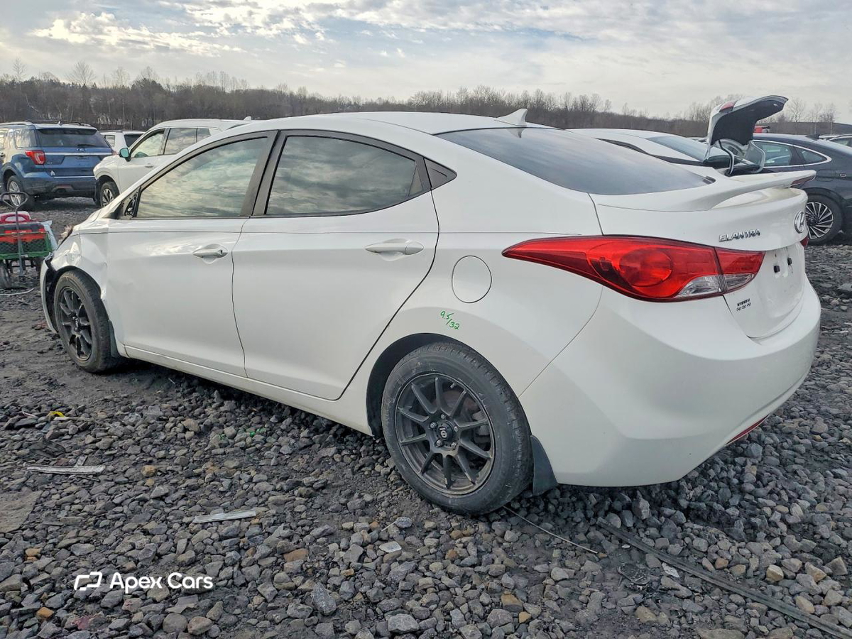 Hyundai Elantra 2013