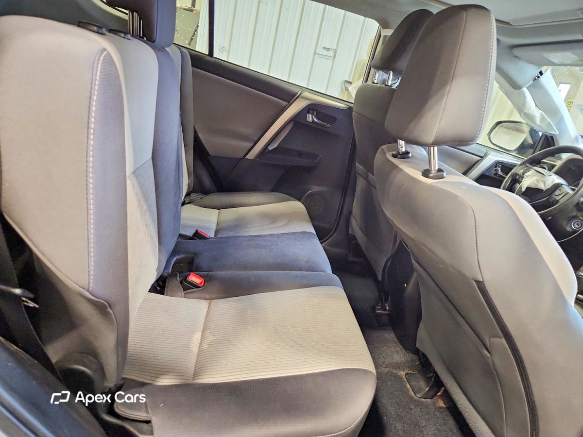 Toyota RAV 4 2015