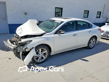 Nissan Altima 2015 - Image 1 of 5