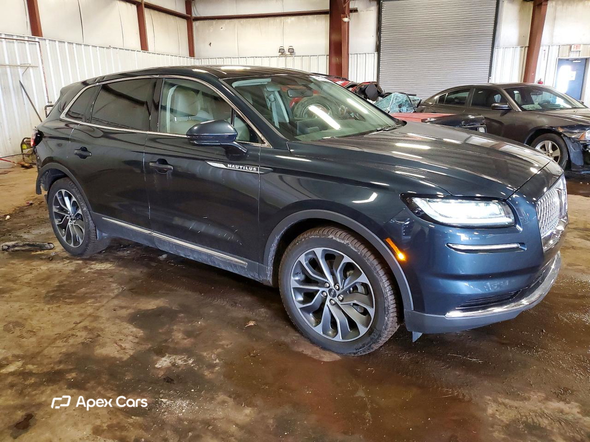 Lincoln Nautilus 2021