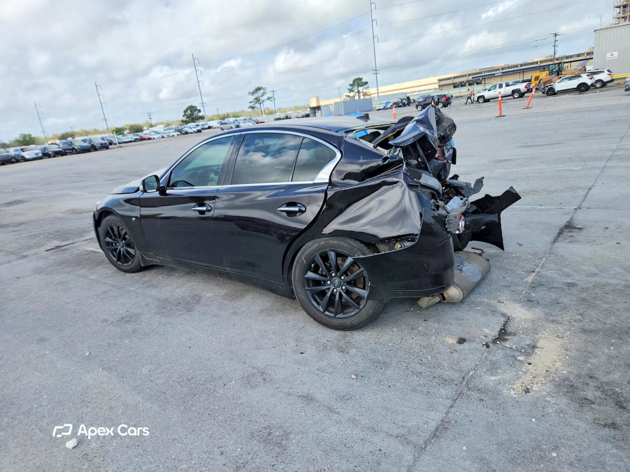 Infiniti Q50 2015
