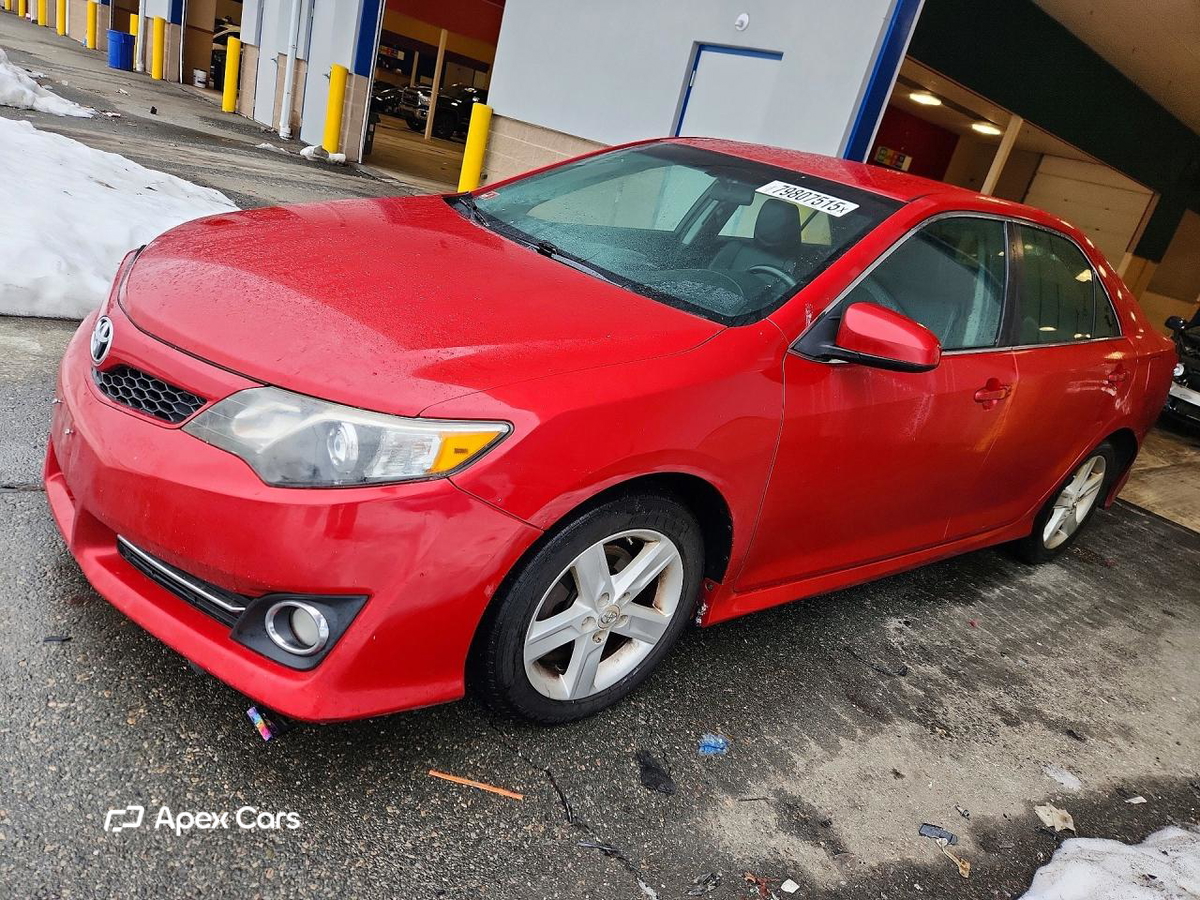Toyota Camry 2012