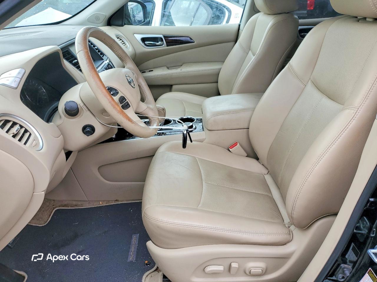 Nissan Pathfinder 2014