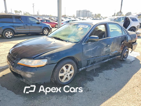 Honda Accord 2000 - Image 1 of 12