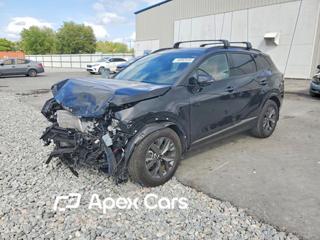 Kia  2025 - Image 1 of 15
