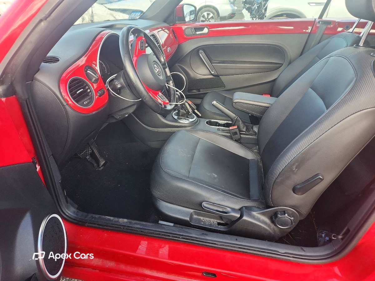 Volkswagen Beetle 2014