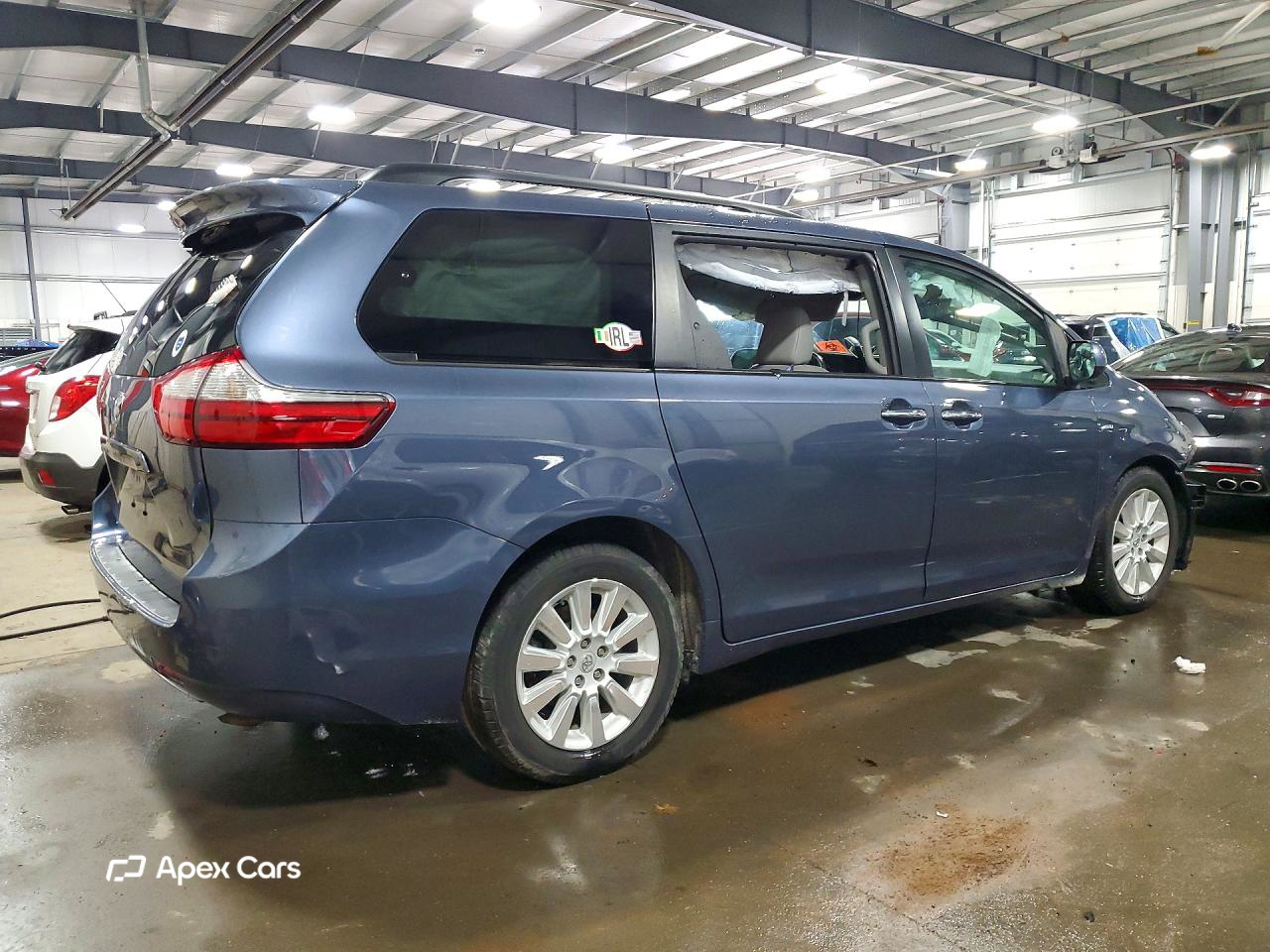 Toyota Sienna 2016