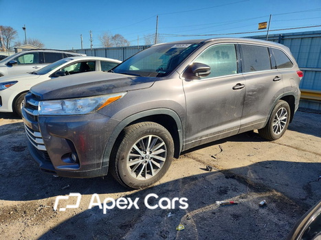 Toyota Highlander 2018 - Image 1 of 13