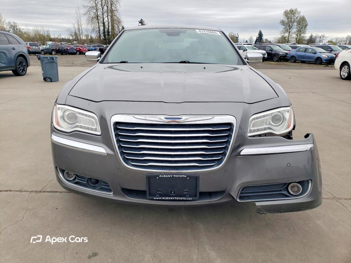 Chrysler 300 2011