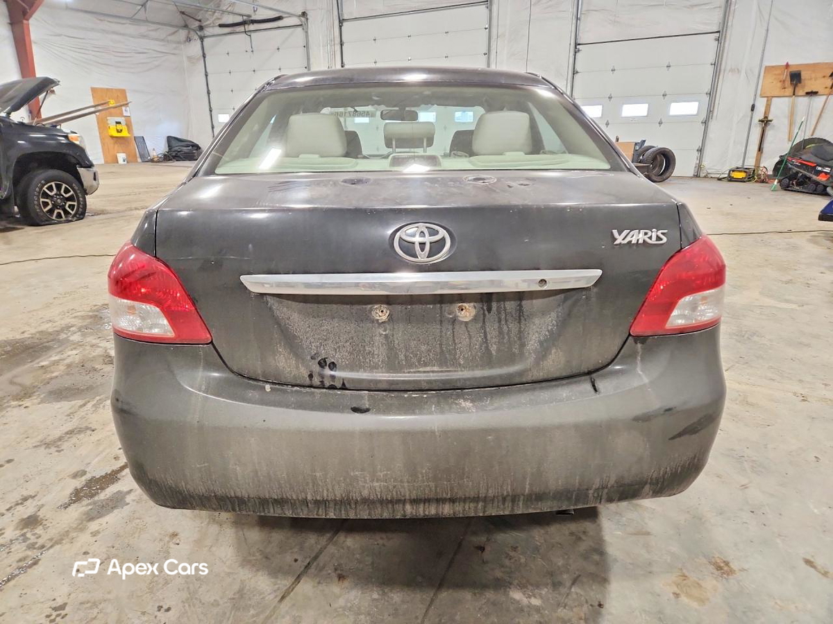 Toyota Yaris 2012