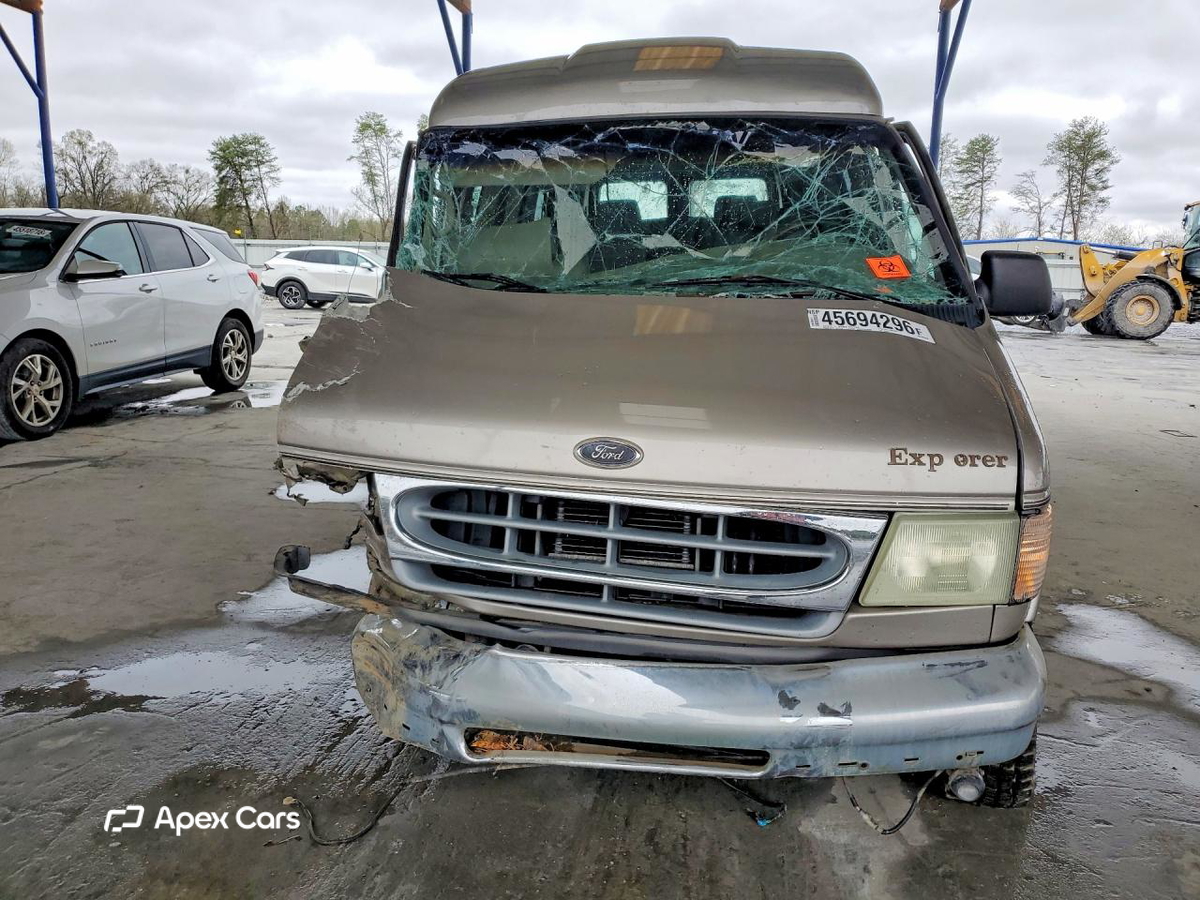 Ford Econoline 2002