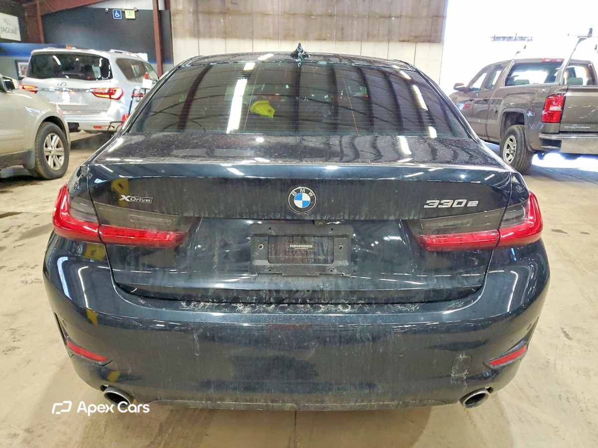BMW Series 3 2021