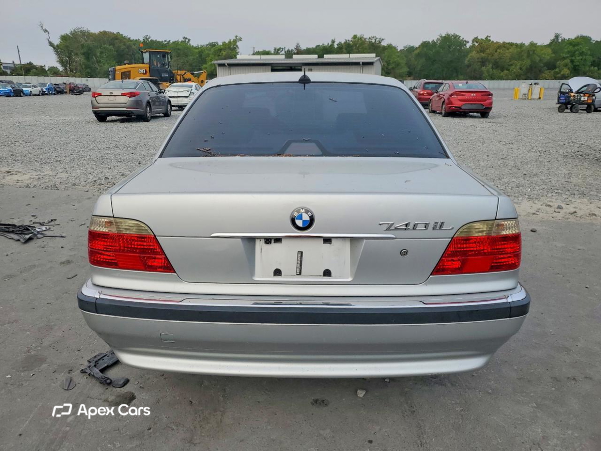 BMW Series 7 2001